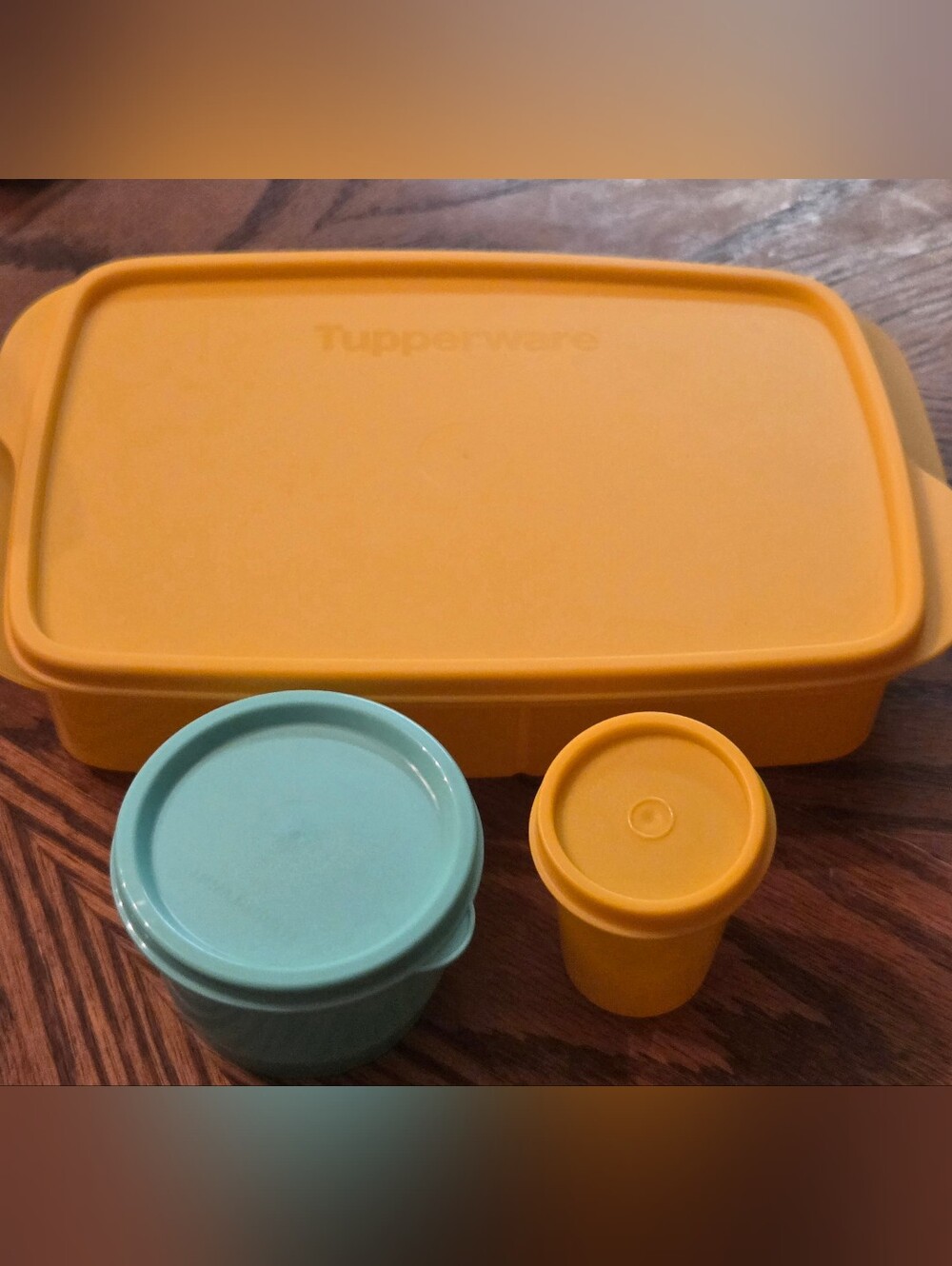 Tupperware LunchIt Large 3 Piece Set NWT Yellow